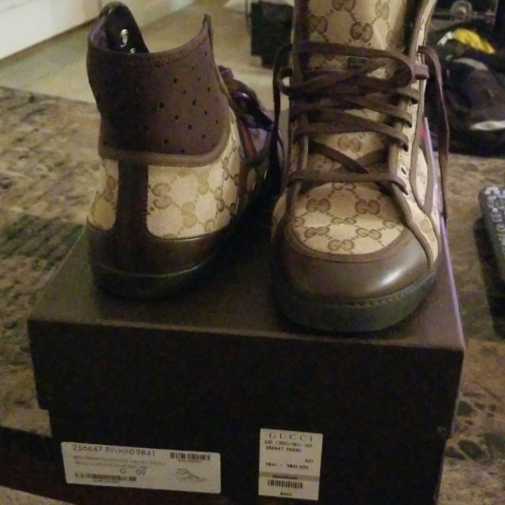 Gucci shoes